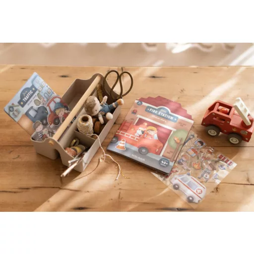 Little Dutch újrafelhasználható matricás füzet Jim és barátai