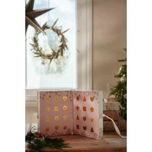 Little Dutch adventi kalendárium charm készítővel és matricával