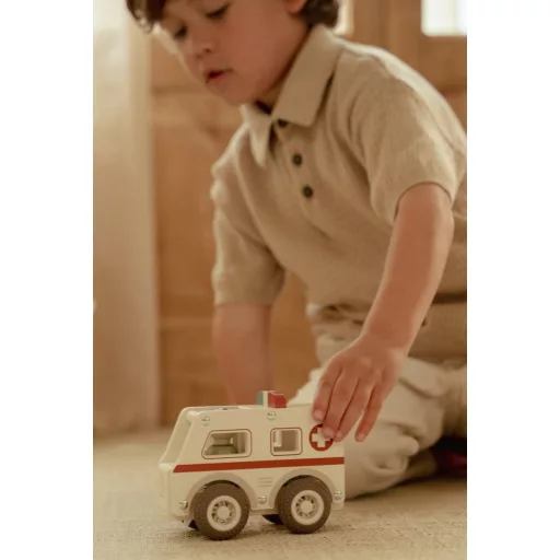 Little Dutch mentőautó figurával CSOMAGOLÁSSÉRÜLT