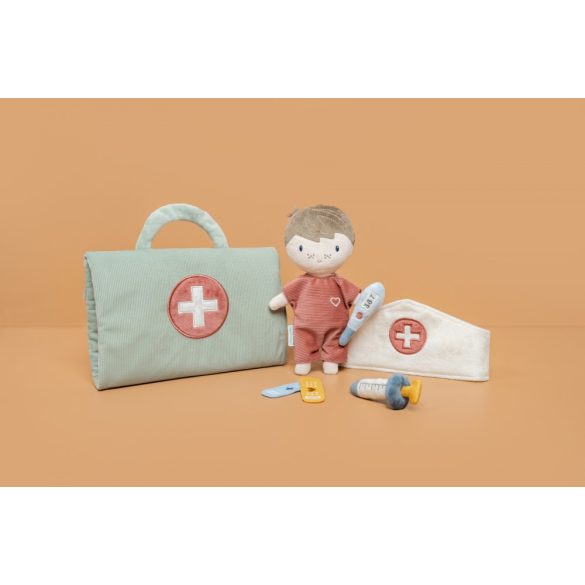 Little Dutch orvosos játékszett babával