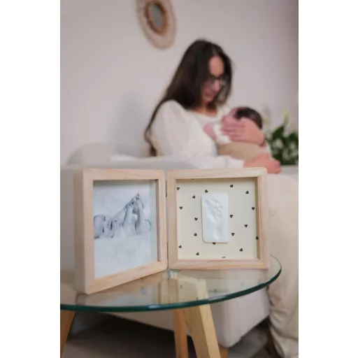 Petit Artichaut kéz- és lábnyomat készítő kinyitható fényképtartó kerettel - Pretty Hearts 