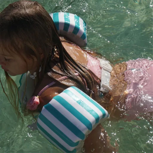 Sunnylife úszómellény karúszóval 3-6 év Poppy the Peach Green stripe 