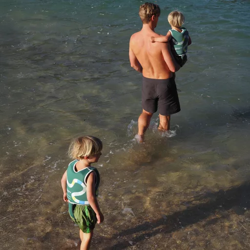 Sunnylife gyerek úszómellény 1-2 év - Into the Jungle Green 